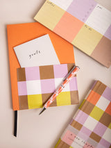 Caroline Gardner Pink/Orange Linked Hearts Boxed Pen