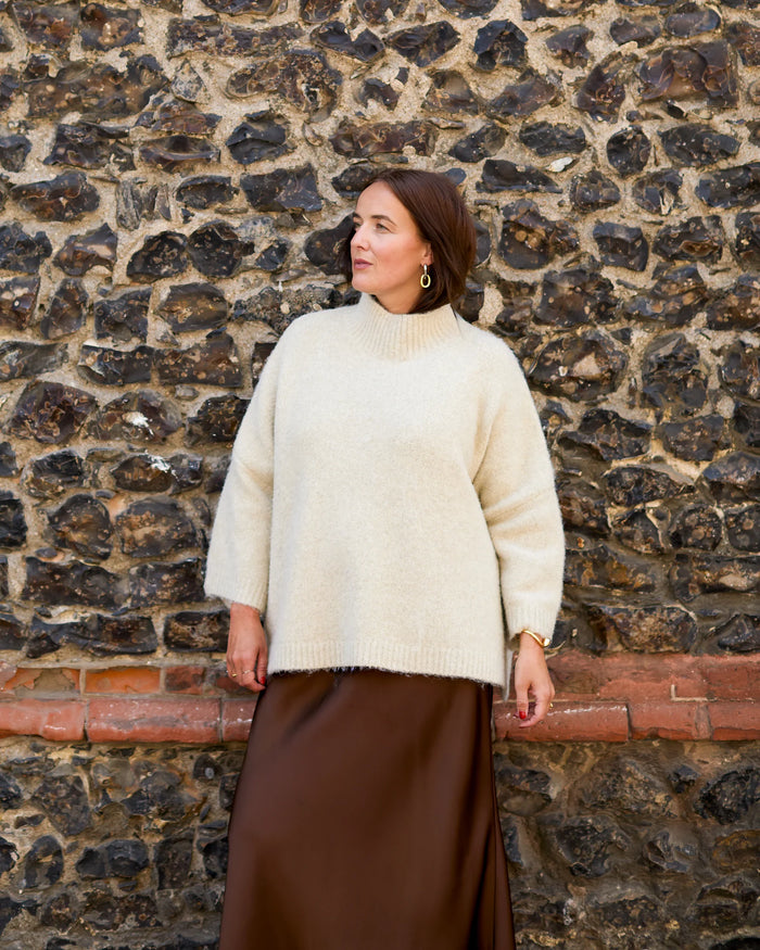 CHALK Vicki Jumper in Fluffy Oyster