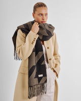 Katie Loxton Houndstooth Blanket Scarf – Taupe & Black