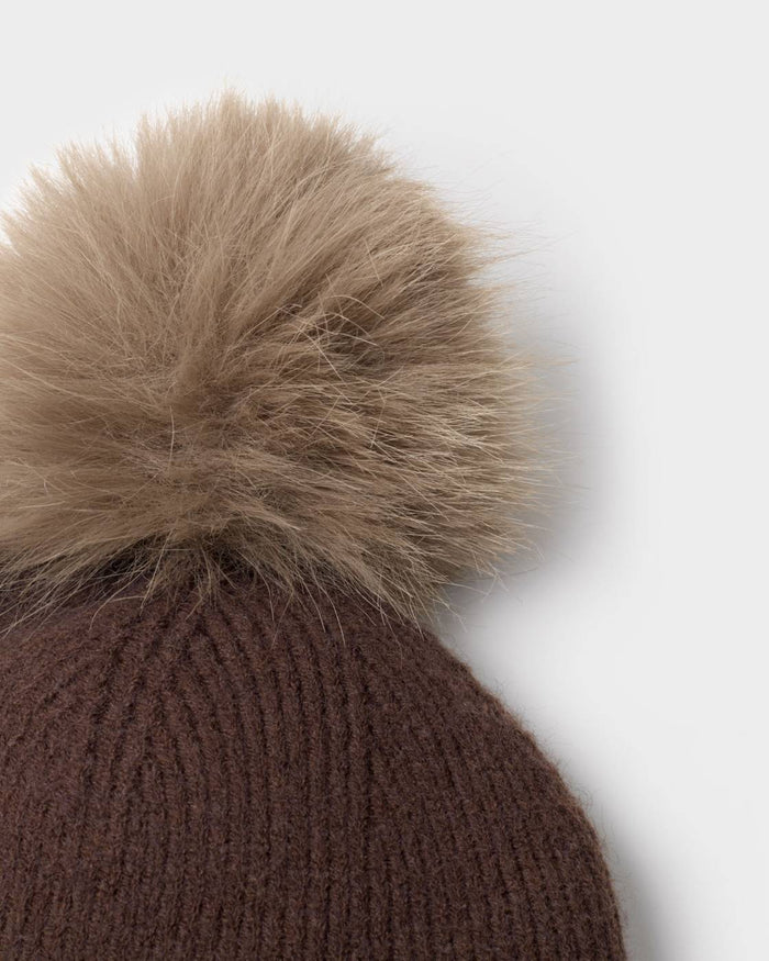 Katie Loxton Whipstitch Pom Pom Hat – Chocolate