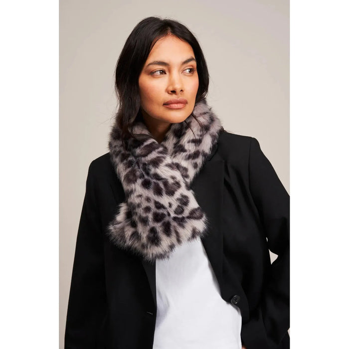 Faux Fur Tippet Scarf – Silver Leopard