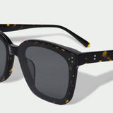 Tutti Form Tortoiseshell Square Sunglasses
