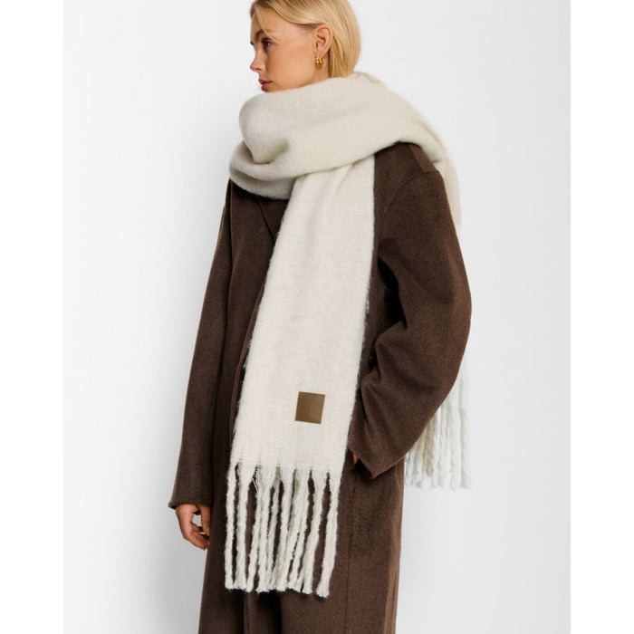 Katie Loxton Oversized Recycled Tassel Scarf – Soft White